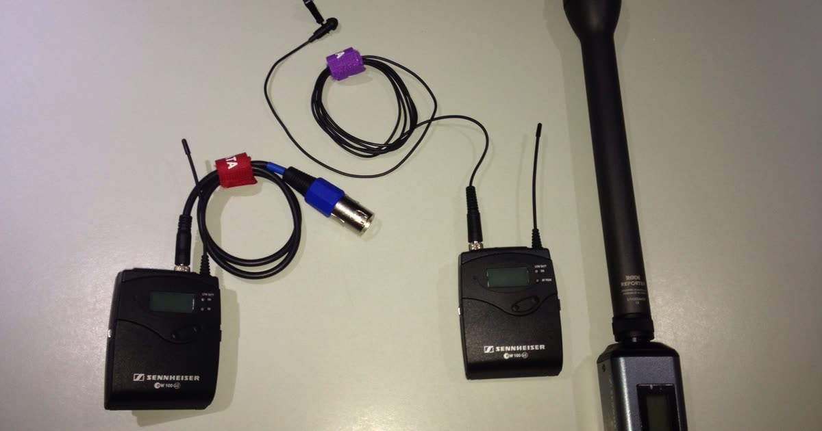 Best Mic for Vlogging in Noisy Places (and When Software Is Enough)